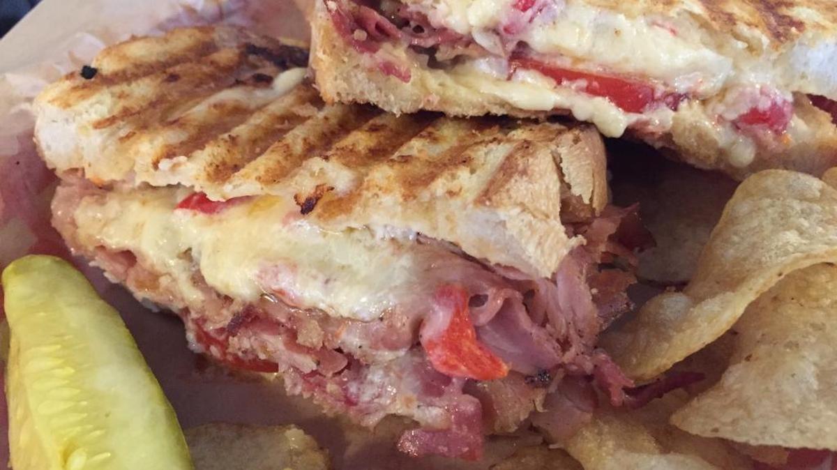 Is this the best ham and pimento cheese sandwich in the Bluegrass? One Kentucky chef thinks so. It’s his pick for ‘The Best Thing I Ever Ate’ on Food Network.