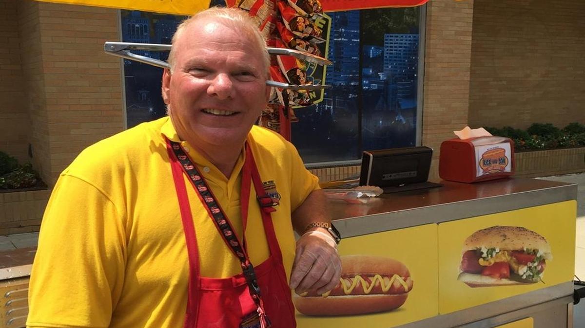 Rick Hahn of Rick and Son Hot Dogs will honor Lexington police officers with free hot dogs Aug. 5. He also will have a giant thank-you card that anyone can sign.