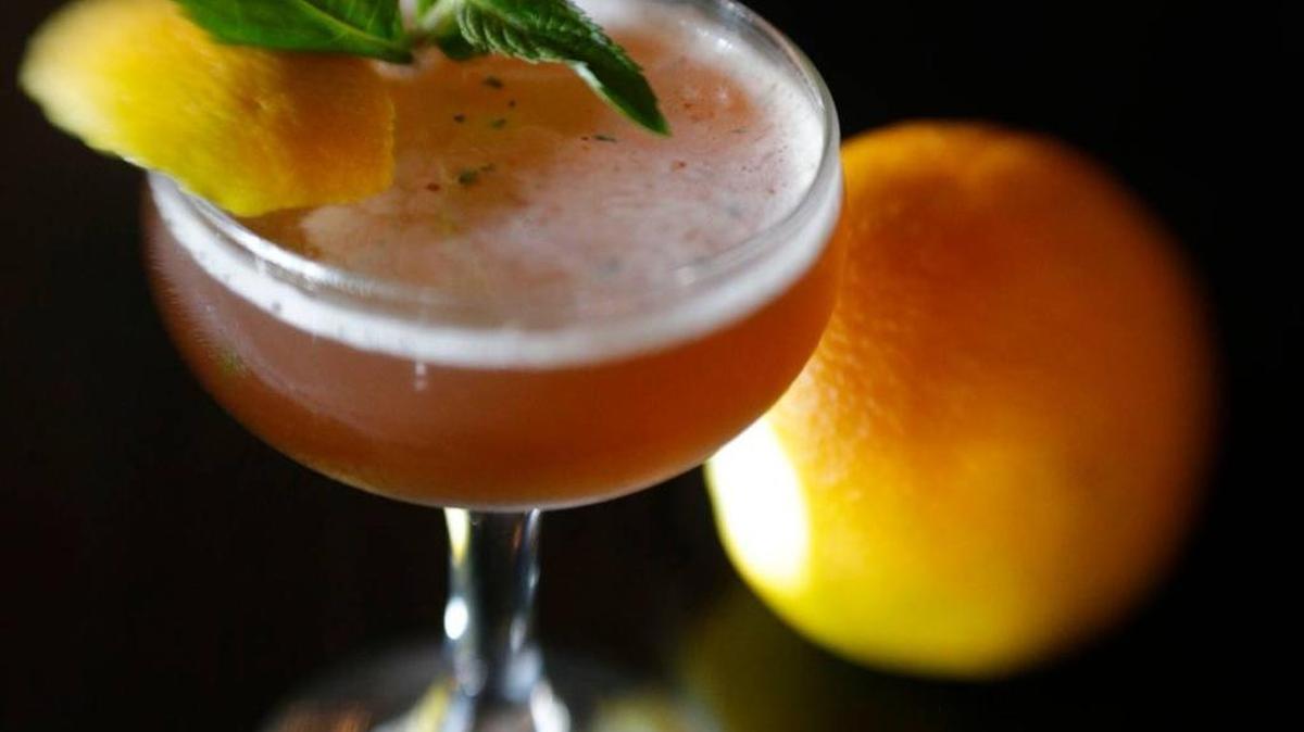 The travel review in the London Telegraph recommended cocktails, such as the classic Lincoln Avenue, on Boone Tavern’s veranda.