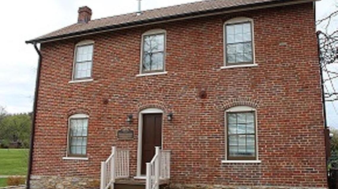 Historic, contemporary Frankfort homes and gardens on tour