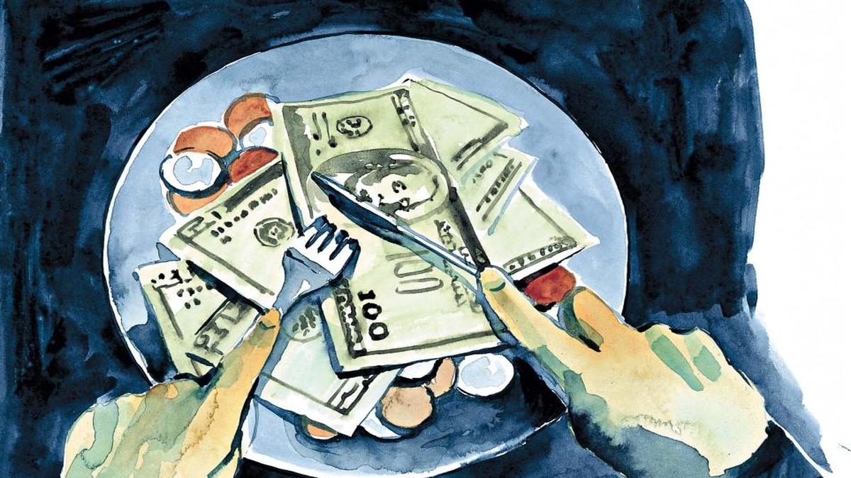 Eating out doesn’t have to be expensive. Many restaurant have apps that can save you money.