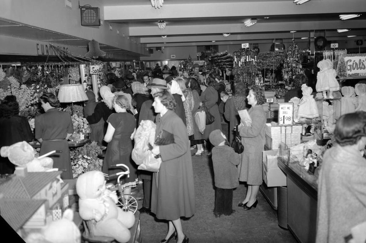 Christmas shoppers filled the S.S. Kresge Store in downtown Lexington on Dec. 9, 1948. S.S. Kresge, a Detroit, Mich., company, brought their 5 and 10 cent stores to Lexington in 1912. The downtown store was at 250 West Main Street, across from Cheapside Park. The store closed in 1967 and is now the site of the Lexington Financial Center, also known as the “Big Blue Building.” The Kresge was renamed Kmart Corp. in 1977.