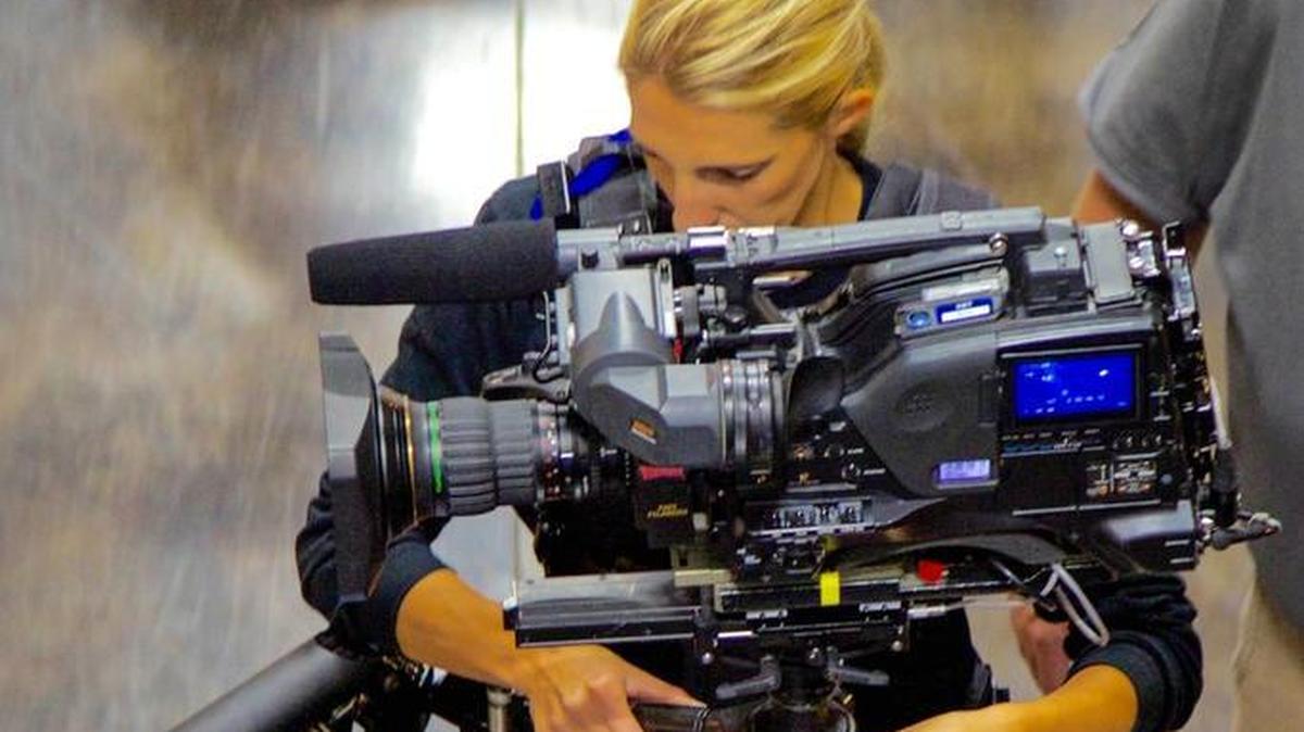 The Kentucky Film Certification Program includes “hands on” classes taught by filmmakers in Kentucky.