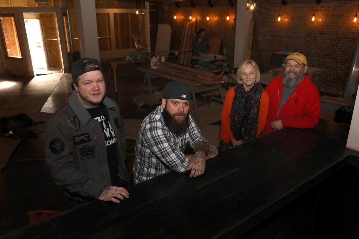 Gastro Gnomes chefs Kyle Klatka and Andrew Suthers (left) partnered with Ralph and Donna Quillin’s at Oscar Diggs at 155 North Limestone Street. Both chefs moved on to other ventures. Now the restaurant will be closing too.