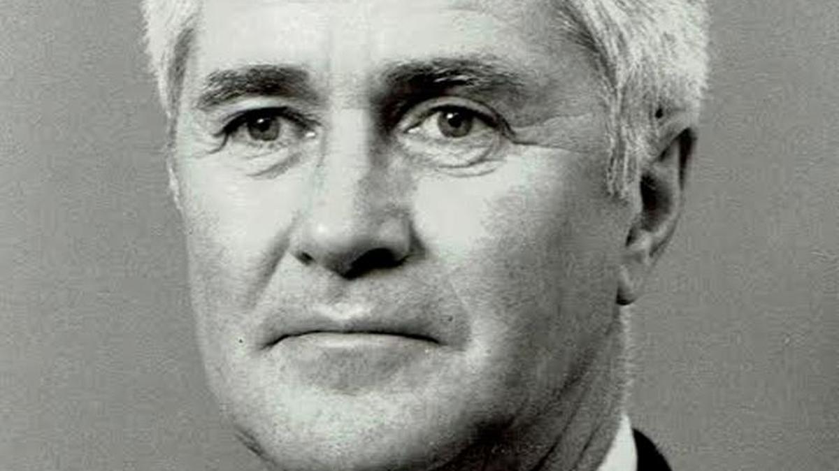 Former Herald-Leader associate editor William J. Hanna