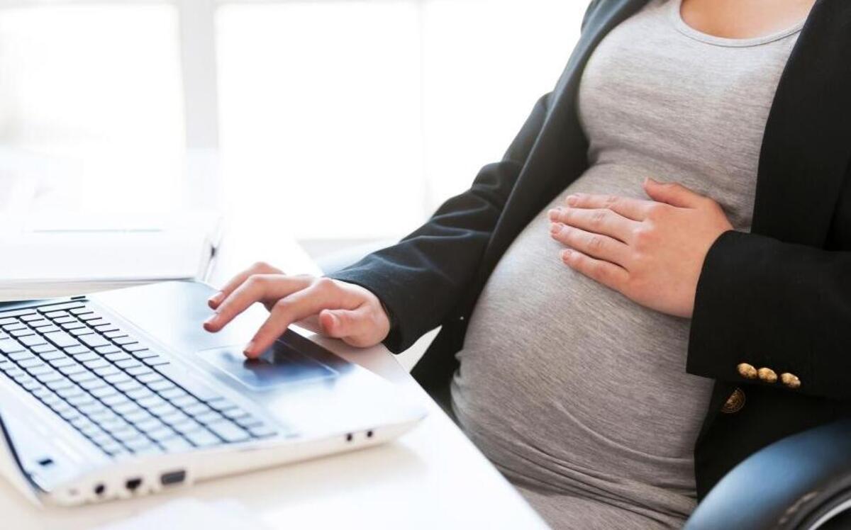 Many women are delaying pregnancy well into their 30s and beyond. There are some increased risks, however, associated with pregnancy after age 35.