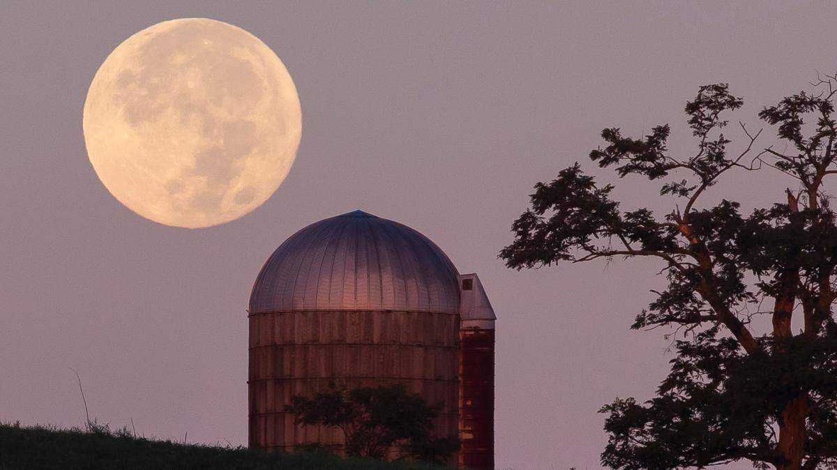Here’s when Lexington stargazers can see the full “snow” moon.