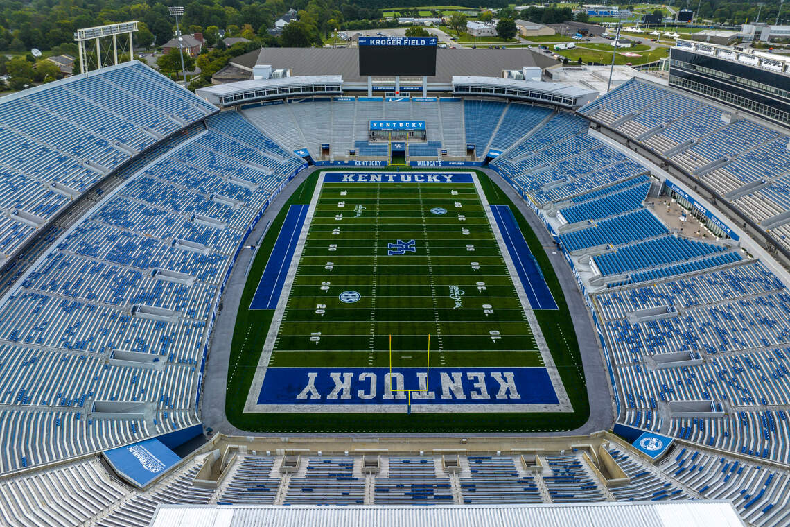 UK joins Evan Williams Bourbon Nation with Elijah Craig clubs at Kroger Field, Rupp