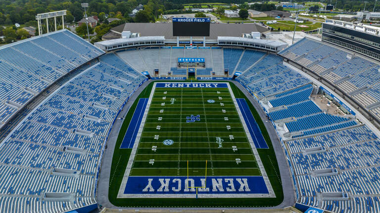 UK joins Evan Williams Bourbon Nation with Elijah Craig clubs at Kroger Field, Rupp