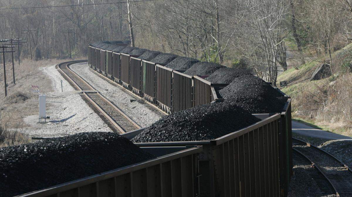 A coal train near Typo Tunnel Lane in Typo on Dec. 11, 2006.