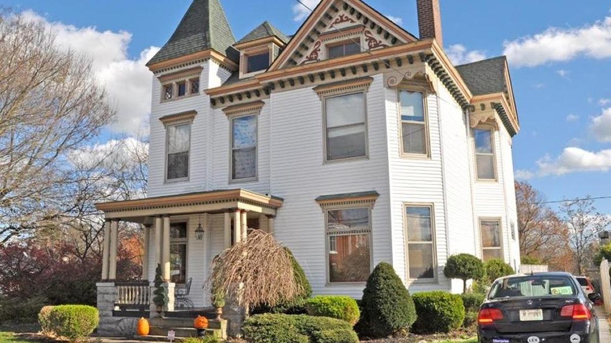 The Augustus J. Fee home, 912 Pleasant Street