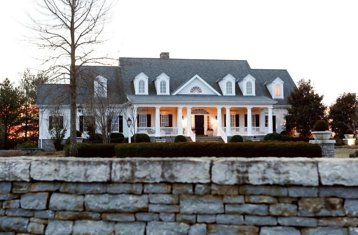 3840 Saddlecreek Lane