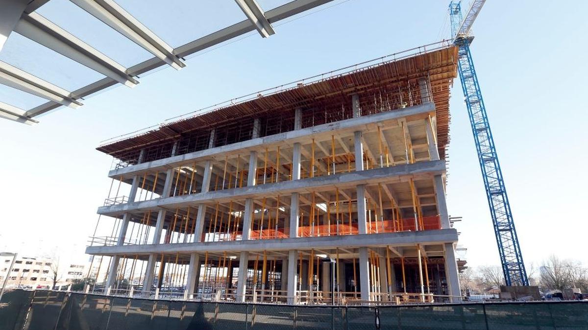 Work is continuing on the University of Kentucky Research Building No. 2 on Virginia Avenue in Lexington.
