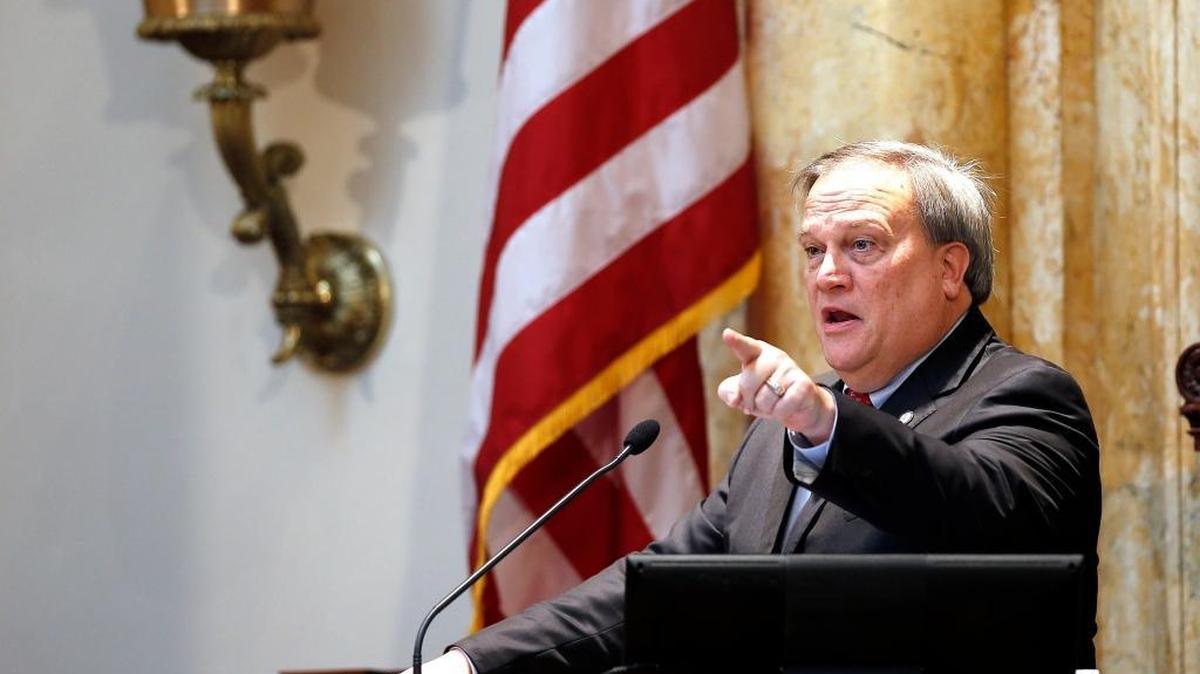 Senate President Robert Stivers, R-Manchester, said Monday that the chamber planned to present a state budget with performance-based funding for higher education.