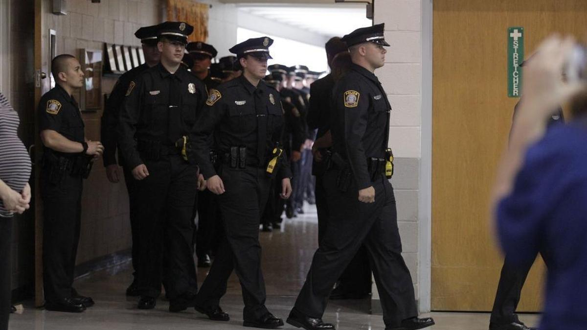 Forty police recruits graduated from the Lexington Police Training Academy at 11:30 a.m., Thursday, May 26 on the campus of Bluegrass Community and Technical College. Class 10-2015 is the Lexington Police Department’s largest class since 1998.