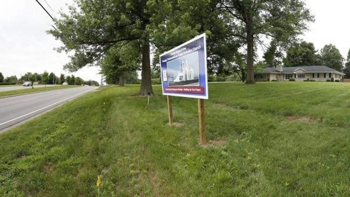 A zone change was approved for 14 townhouses on Tates Creek Road between Rebecca and Albany roads.