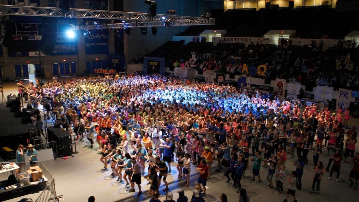 UK students dance for charity during the 6pm line dance during DanceBlue 2015 inside Memorial Coliseum, Feb. 14, 2015.