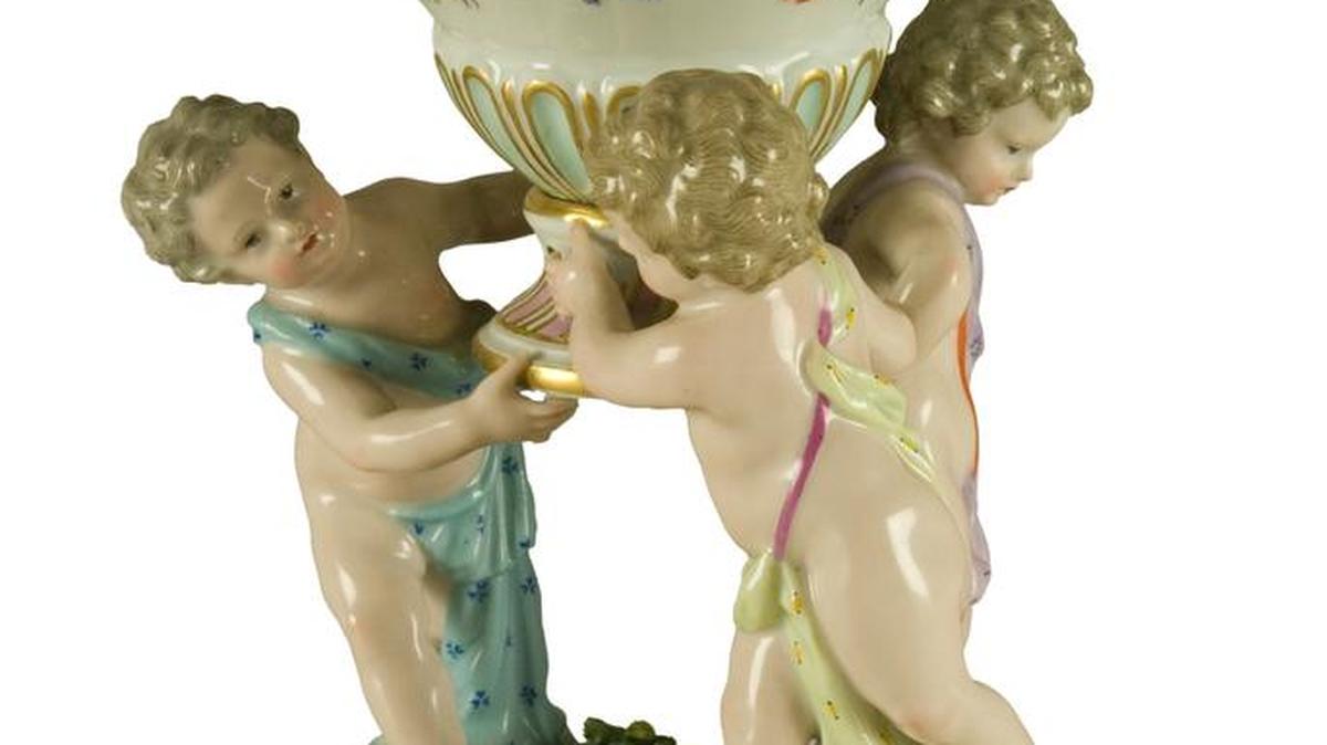 A Meissen compote in the collection of the Mary Todd Lincoln House represents the first lady’s interest in decorating.