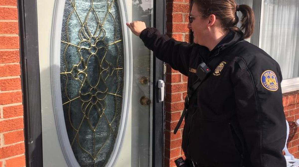 Lexington Fire Department Lt. Jessica Bowman knocked on doors in Lexington’s Cardinal Valley neighborhood on Saturday to offer free smoke alarm installations as part of the city’s first ever Smoke Alarm Safety Day.