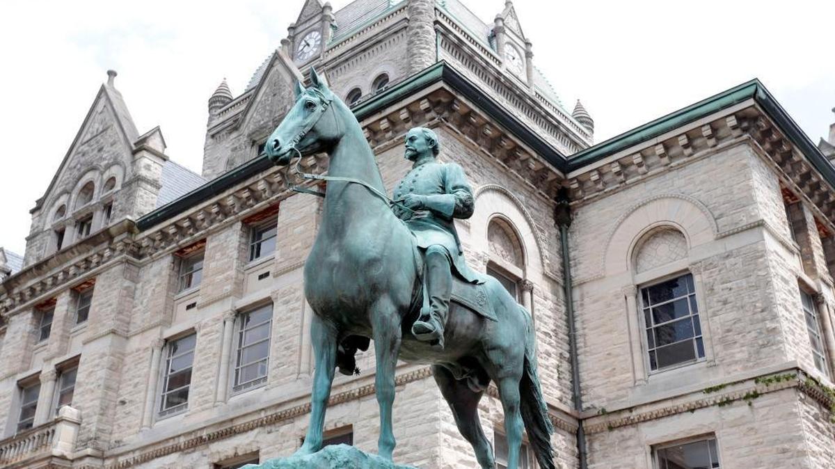 The John Hunt Morgan statue on the lawn of the old Fayette County Courthouse on West Main Street. Morgan was known as the "Thunderbolt of the Confederacy."