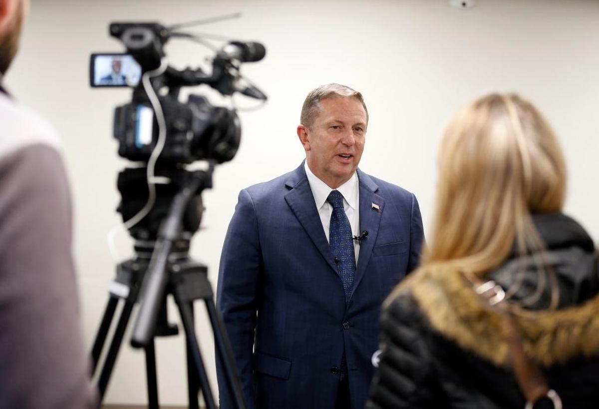 Ronnie Bastin, a former Lexington police chief, is leaving the post of public safety commissioner to run for mayor.