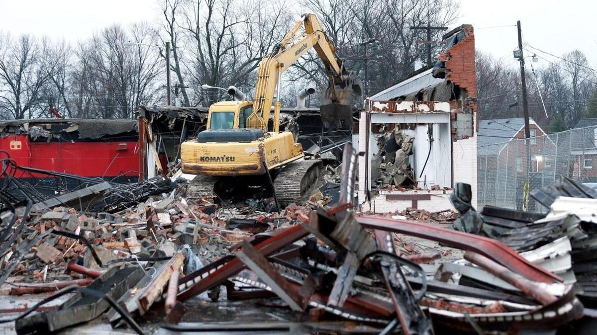 Justin Pleus of Superior Demolition used an excavator Tuesday to tear down the old Marikka’s Restaurant and Bier Stube in the Southland Shopping Center on Southland Drive. Marikka’s and six other storefronts in that strip shopping center are being torn down to be rebuilt. Marikka’s Facebook page states that it will reopen in the spring in a new building. The demolition started Monday.