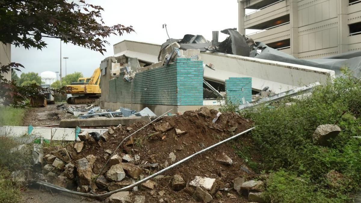 The Peoples Bank building on South Broadway was demolished on Sept. 13, 2017.