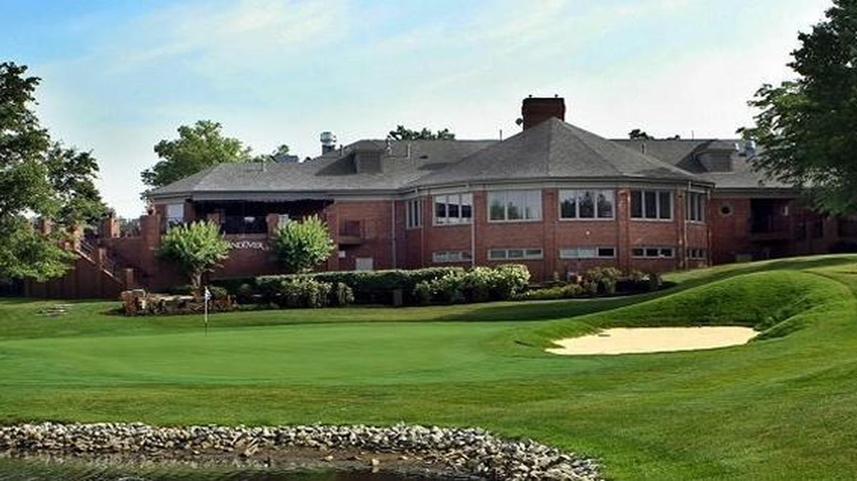 Andover Golf and Country Club closed in February, and it’s scheduled to be sold at auction at Monday afternoon.