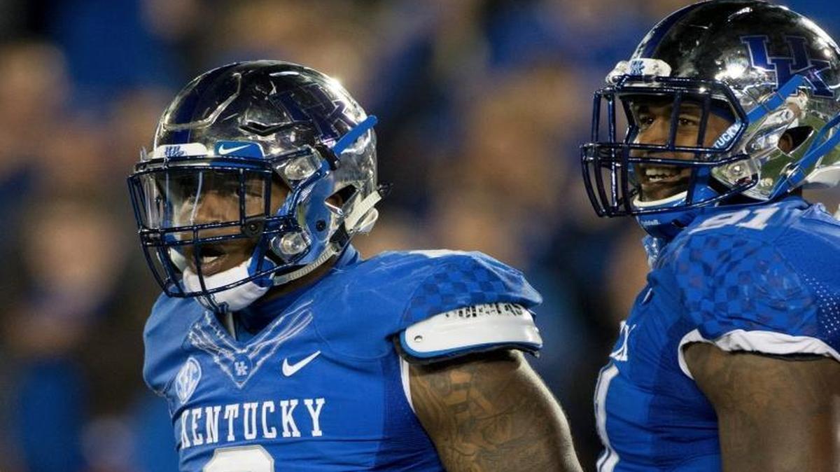 Kentucky defensive end Jason Hatcher (6) celebrated a sack in the third quarter as the University of Kentucky hosted Auburn Oct. 15, 2015, at Commonwealth Stadium in Lexington.