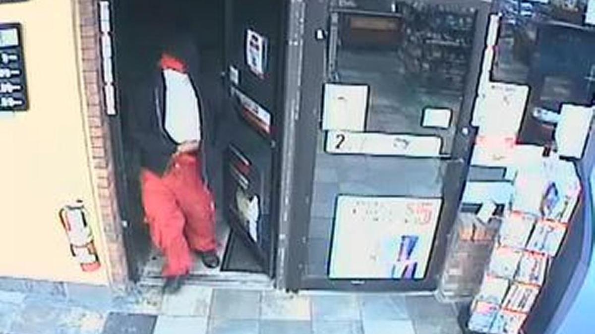 Surveillance camera image of the robbery at the Circle K at 3469 Buckhorn Drive in Lexington just before midnight on Oct. 16, 2015.
