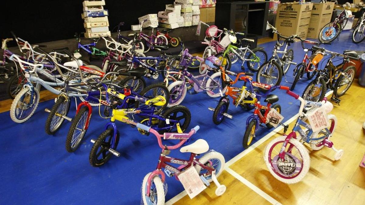 The 2017 Lexington Fire Department Toy Drive is under way, and firefighters still need a building to use as their collection center.