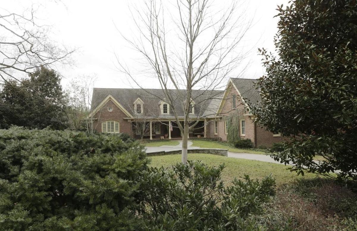 1952 Shadybrook Lane