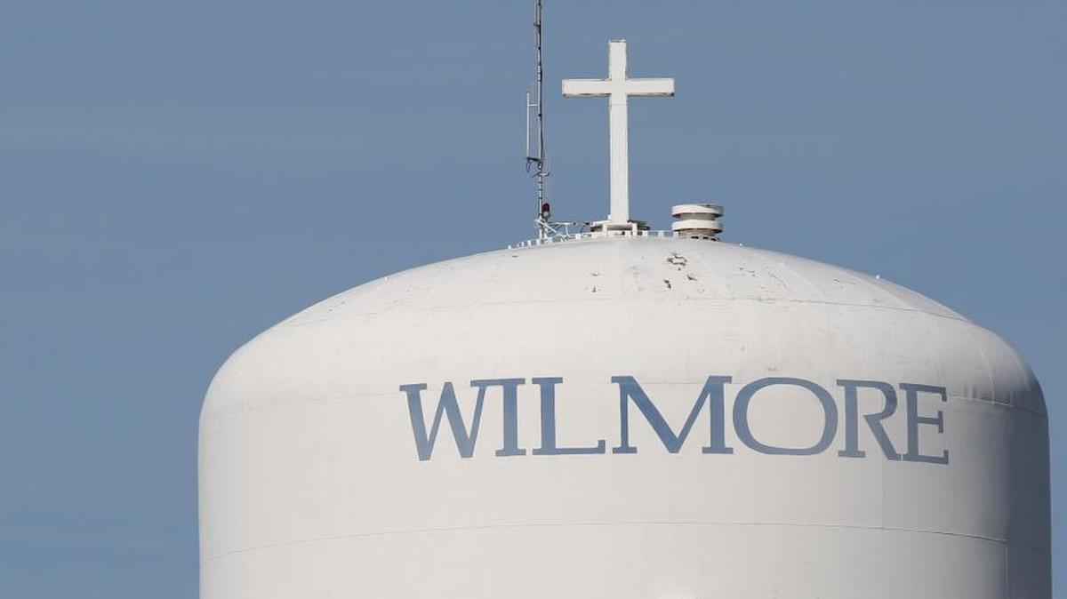 An atheist group, the Freedom From Religion Foundation, has asked the city of Wilmore to remove the cross on top of one of their water towers. The tower is located on the campus of Asbury University, a Christian school. Photo by Ron Garrison