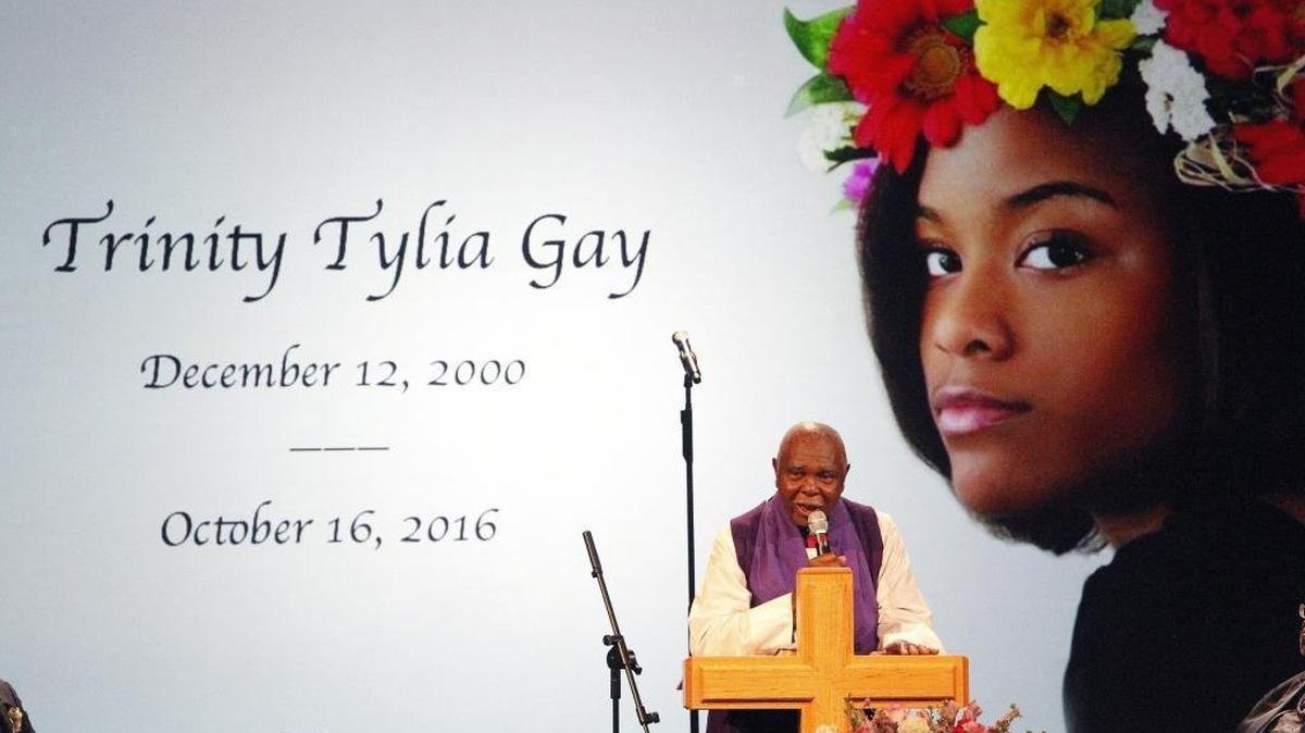 Trinity’s great grandfather Bishop James H. Bell, Sr. delivers words of comfort during funeral services for Trinity Gay at Southland Christian Church in Nicholasville, Ky., Saturday, October 22, 2016.