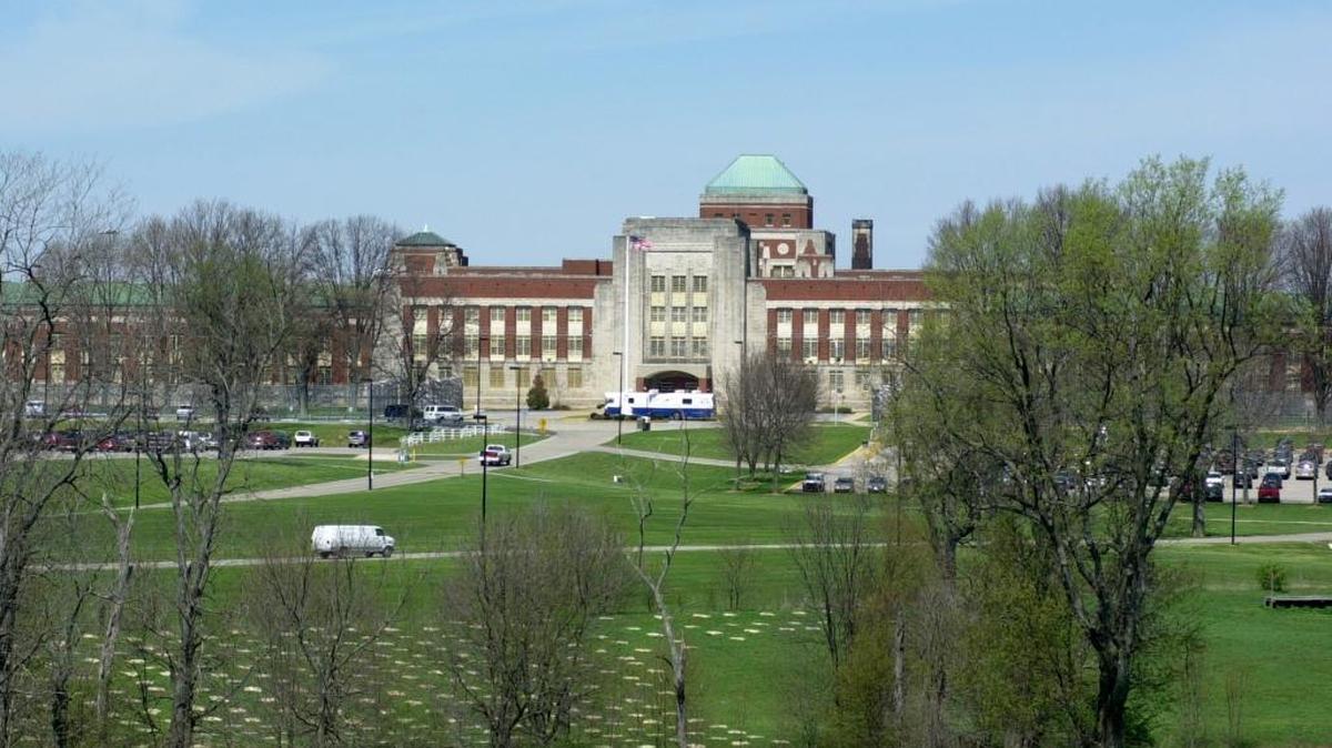 File photo of the Federal Medical Center on Leestown Road.