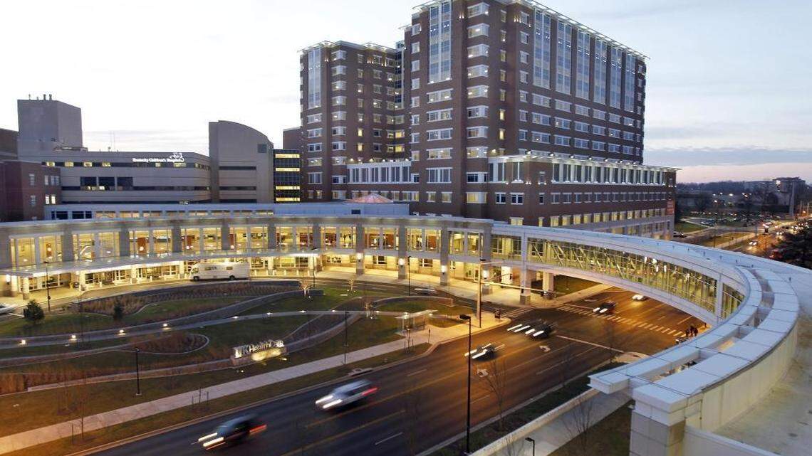 The University of Kentucky plans to open a new medical school program in Bowling Green and expand an existing medical education program in Morehead.