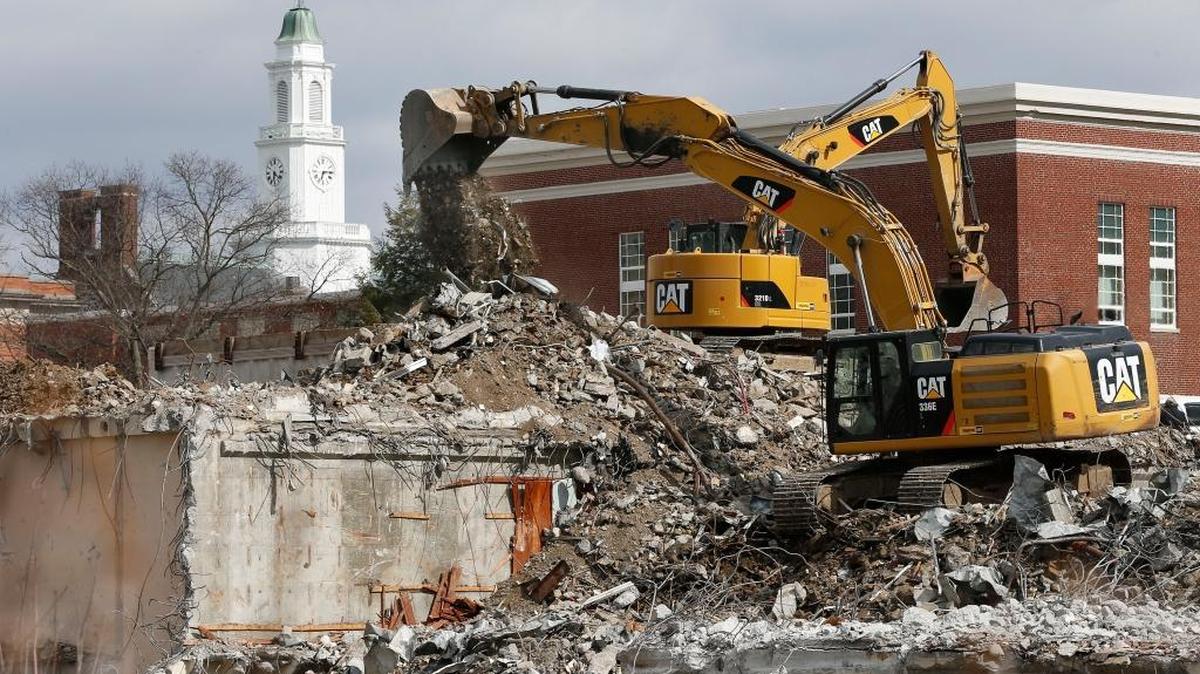 Demolition continues on Martin Hall on the Eastern Kentucky University campus in Richmond, Ky., Friday, February 26 2016.