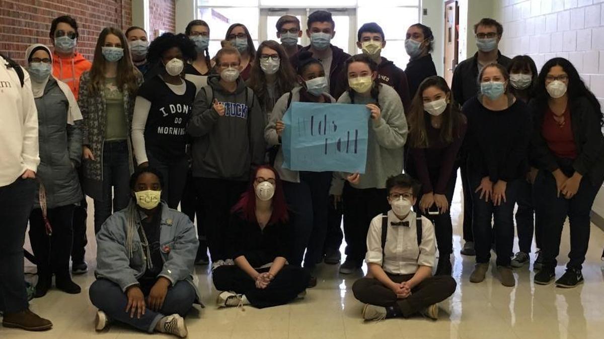 Some Tates Creek High School students wore surgical masks Monday to protest problems with mold and poor air quality in the school that they contend affect the health of students and staff.