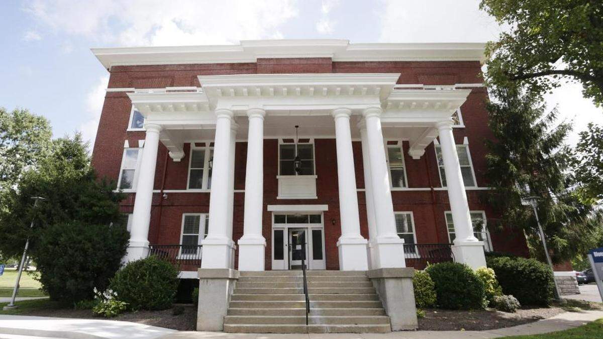 The Bluegrass Community and Technical College administration building.