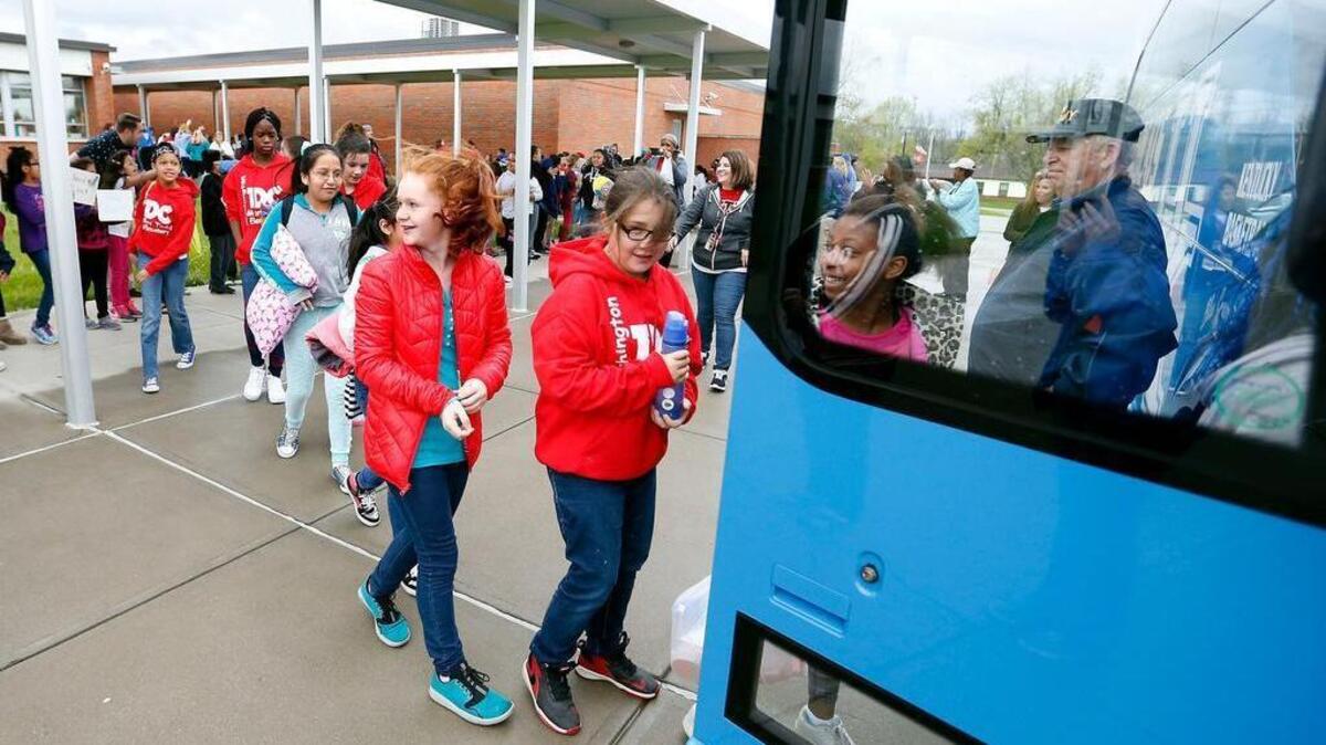 Mary Todd Elementary’s fifth-graders boarded a bus Thursday morning for a trip to Washington, D.C. Residents, businesses and churches pitched in nearly $50,000 to send the students on a trip after the Herald-leader reported that the high-poverty school didn’t have the money to take the annual trip. The donations included money for expenses, and a hoodie, a backpack and spending money for each student.
