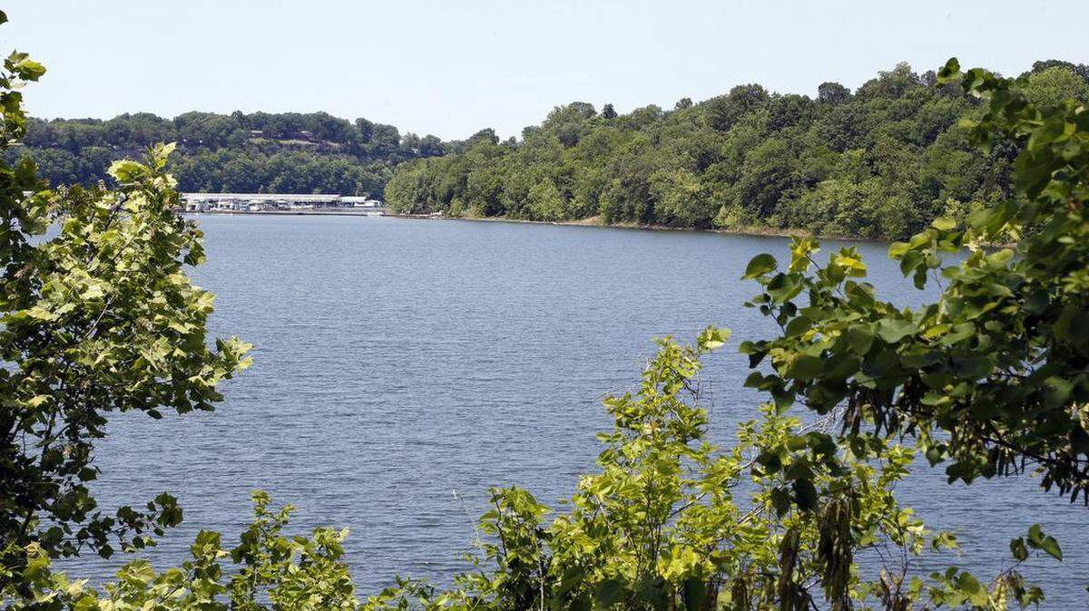 View of Lake Cumberland in Pulaski County, looking towards Burnside from the Burnside Island State Park in May of 2014