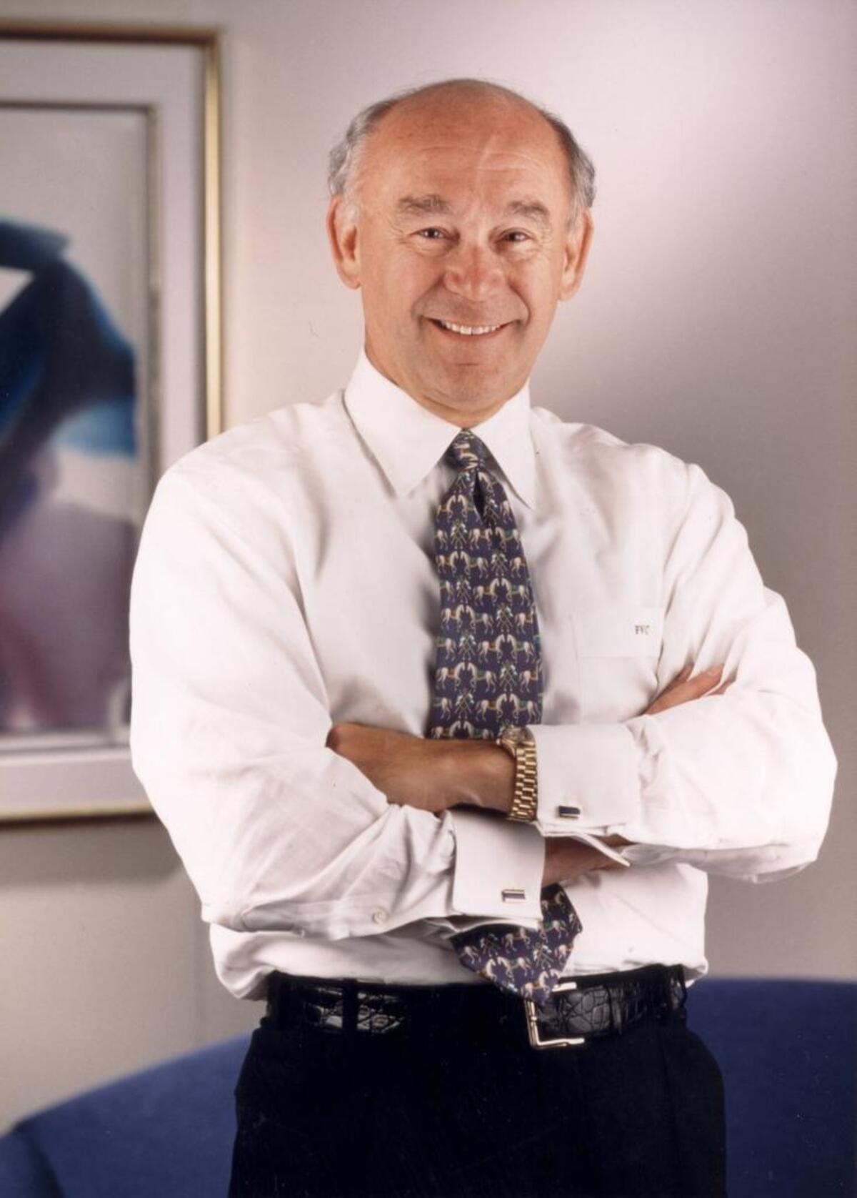 Paul W. Chellgren reired from Ashland Inc. as the CEO on August 2, 2002.
