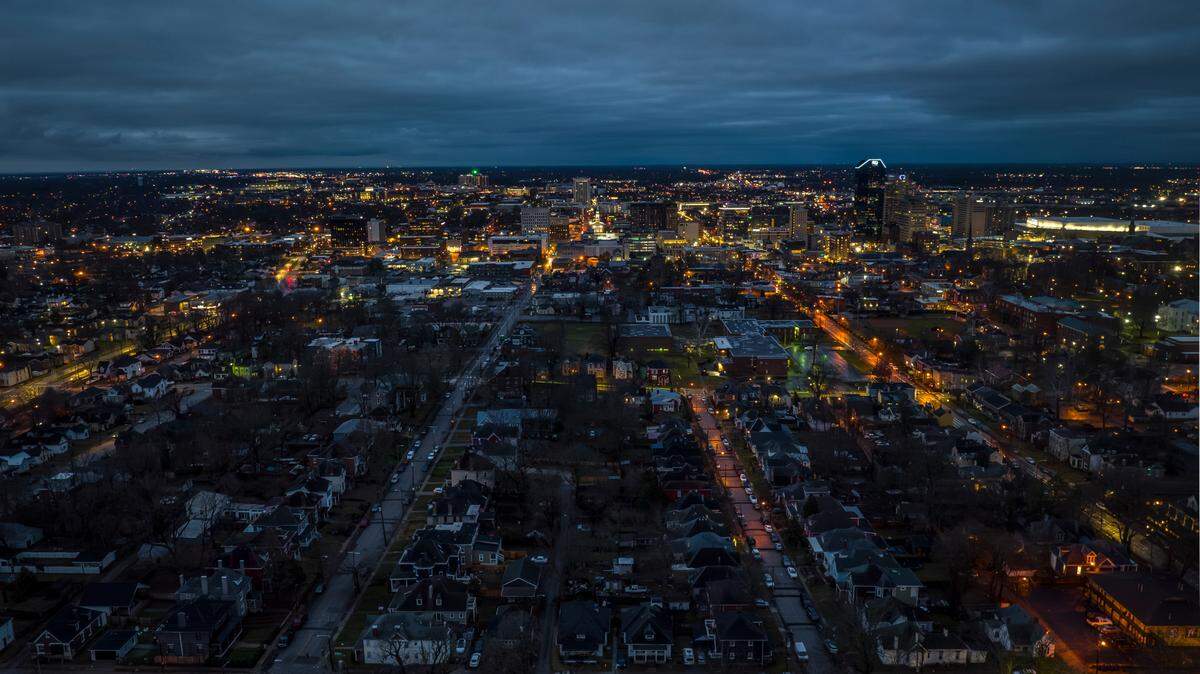 A brief power outage in Lexington, Ky., affected some homes and businesses on the city’s north side early Friday, Jan. 26, 2024.