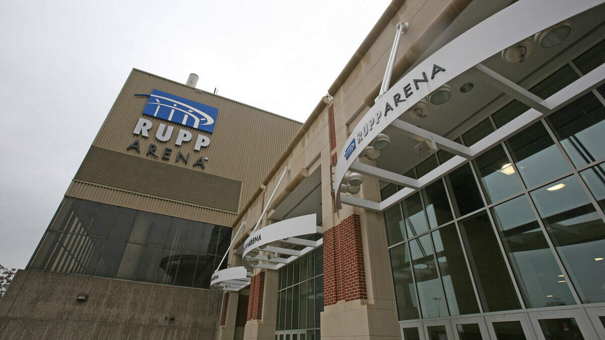 The exterior of Rupp Arena and The Lexington Center from West High Street
