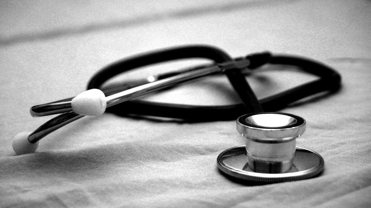 A nurse conducting rounds was attacked from behind by a patient, Kentucky authorities say.