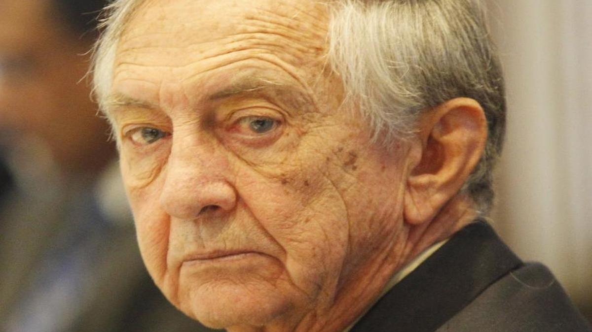 Billy Joe Miles during a UK trustee meeting in 2011