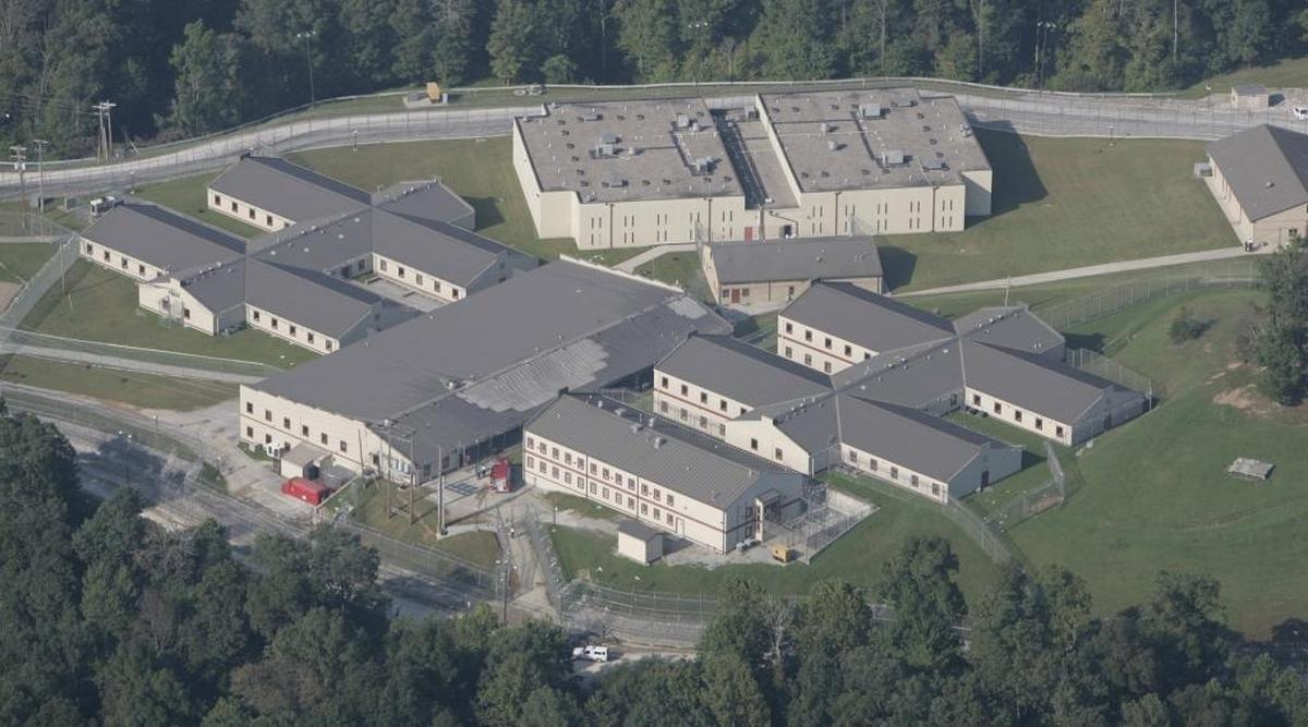 Aerial photograph of the Lee Adjustment Center in Beattyville, in Lee County.