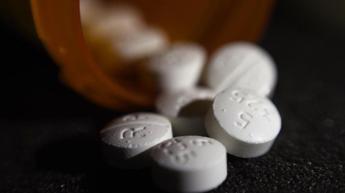 The opioid oxycodone-acetaminophen.