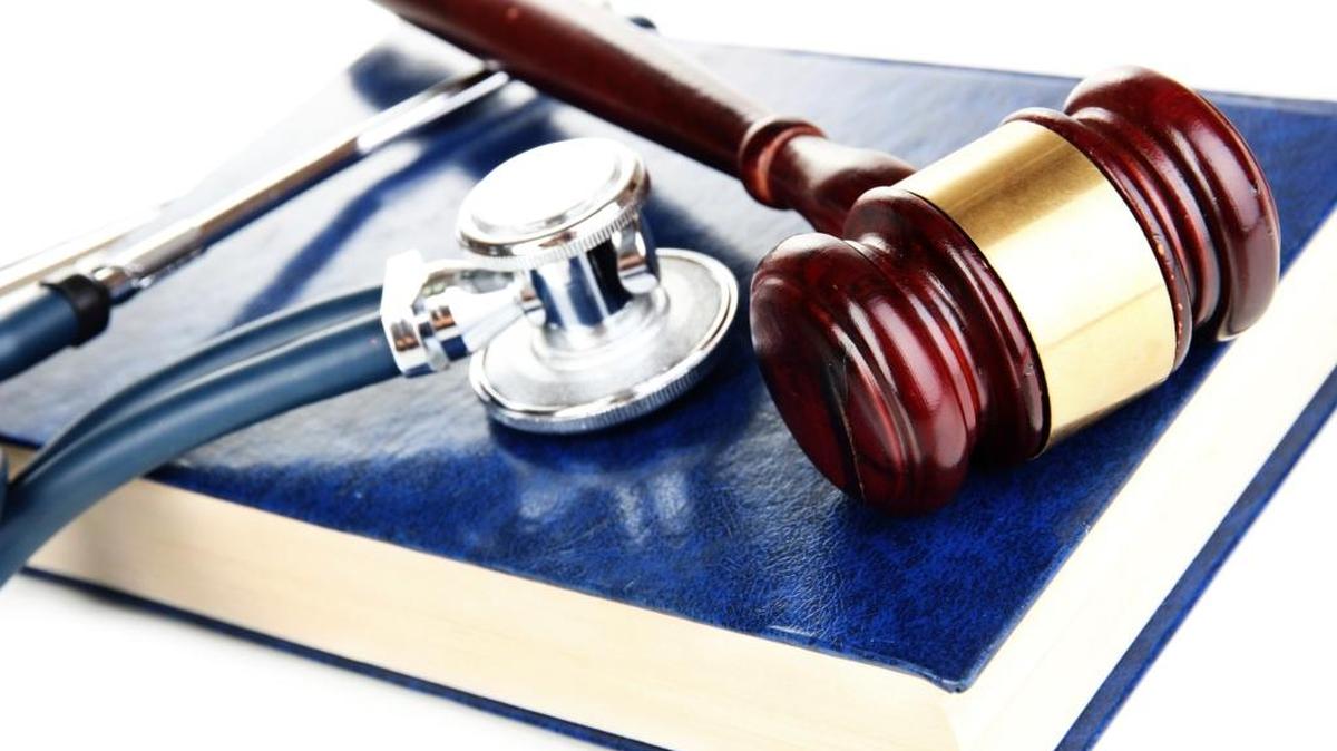 A nurse in Anderson County pleaded guilty to a federal charge of tampering with residents’ medicine.