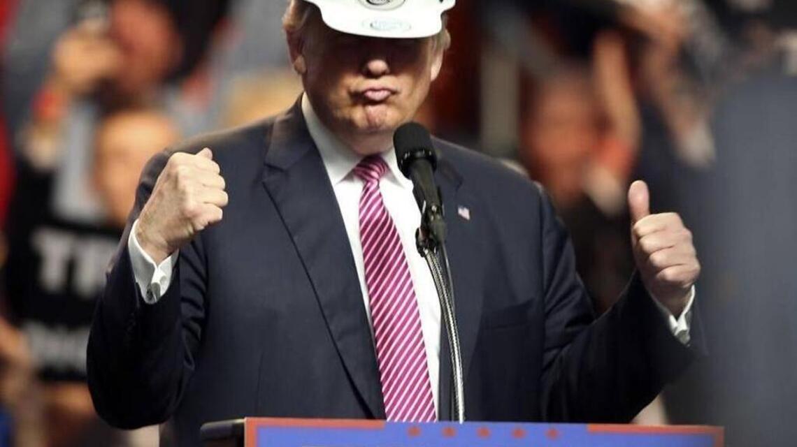 President Trump signs orders aimed at boosting coal production in Kentucky and around US